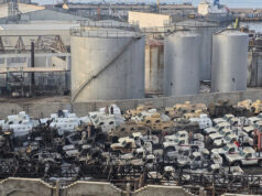 Ataque liderado pela Arábia Saudita no Iêmen sinaliza agravamento do conflito com os Emirados Árabes Unidos