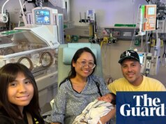 Mulher da Califórnia dá à luz um bebê saudável após gravidez ectópica ‘essencialmente inédita’