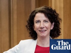 Dois dos aliados mais próximos de Keir Starmer nomeados na lista de homenagens de ano novo