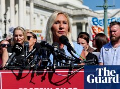 Do elogio à raiva: a resposta conservadora à libertação de Epstein é mista