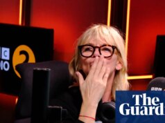 Zoe Ball deixará o cargo de apresentadora de seu programa na BBC Radio 2