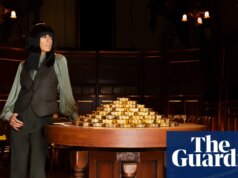 Nova série de The Traitors é muito, muito brutal, diz Claudia Winkleman