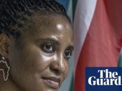 África do Sul em negociações com a Rússia sobre homens ‘enganados’ para lutar na Ucrânia