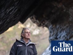 Vítima de abuso infantil do apresentador Jackanory conta como a escalada o salvou