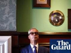 Farage evita investigação policial sobre suposta violação da lei eleitoral