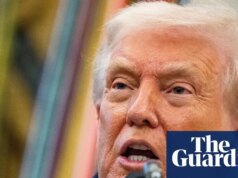 BBC lutará contra processo de US$ 10 bilhões de Trump, dizendo que deveria ser rejeitado