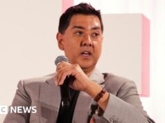 Juiz dos EUA bloqueia detenção de ativista britânico nas redes sociais