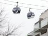 Os teleféricos são cada vez mais usados para ligar subúrbios isolados, em vez de atravessar terrenos montanhosos.