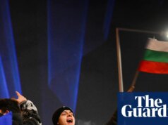 Bulgária prepara-se para aderir à zona euro em meio a receios de desinformação apoiada pela Rússia