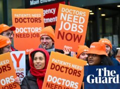 Período de recuperação após greves de médicos é preocupação para o SNS, diz Streeting