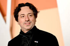 Pai e filho identificados como suspeitos de ataque no evento de Hanukkah na Austrália