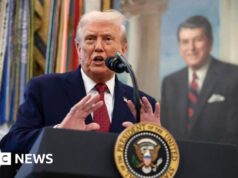 Trump expande proibição de viagens dos EUA para mais cinco países