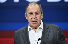 Senador falcão de guerra dos EUA pede apreensão de petroleiros russos