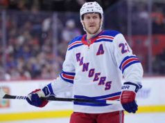 Adam Fox do Rangers não jogará contra Hurricanes, JT Miller não estará com o time