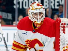 Flames assinam G Devin Cooley para extensão de dois anos