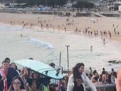 Toalhas, bolsas e carrinhos de bebê – Bondi repleta de cenas de pânico e devastação