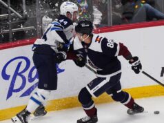 A seqüência de derrotas dos Jets chega a três com derrota para o Avalanche