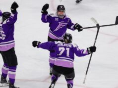 Coyne Schofield ajuda Frost a acabar com a invencibilidade do Fleet