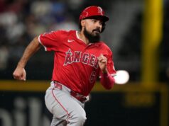 Relatório: Anjos compram, adiam o último ano do contrato de Anthony Rendon