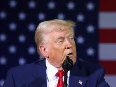 Trump apregoa último teste cognitivo, gabando-se de poder identificar uma girafa