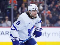 Chris Tanev, do Maple Leafs, retornará contra Penguins