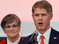 Royals enfrentam sua própria decisão difícil sobre o estádio enquanto os Chiefs se mudam para o Kansas