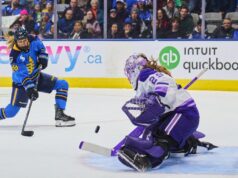 Hensley quase imbatível na rede enquanto Frost cruza para vencer Sceptres