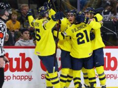 Stenberg marca a vitória no remaining da partida e a Suécia vence a Eslováquia na estreia do campeonato mundial júnior