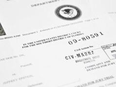 Novo despejo de arquivos de Epstein contém várias referências a Trump