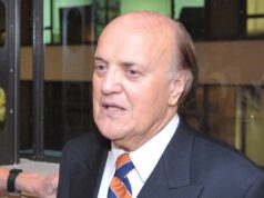 Repórter de combate vencedor do Pulitzer, Peter Arnett, nascido na Nova Zelândia, morre aos 91 anos