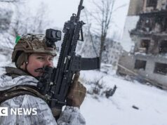 Trump e Zelensky parecem mais otimistas – mas mostram poucas evidências de que a paz está próxima para a Ucrânia