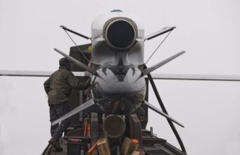 Rússia ataca Ucrânia com ataque massivo de drones em meio a negociações diplomáticas