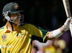 Ex-atacante australiano Martyn em coma com meningite