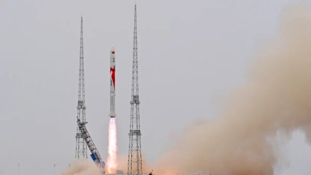 china-rocket.jpg