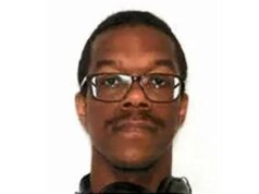 Suposto homem-bomba em DC comparecendo ao tribunal para contestar a continuação da detenção