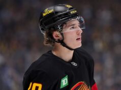 Prince Albert Raiders adquire Braeden Cootes, prospecto de Canucks, no blockbuster da WHL