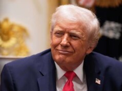 Papa Leão nomeia bispo pró-imigração para diocese que abriga Mar-a-Lago de Trump