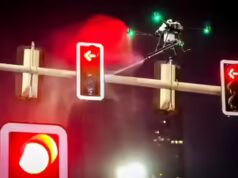 Emirados Árabes Unidos: Dubai usa drones para limpar sinais de trânsito no projeto piloto RTA