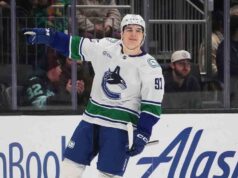 Liam Ohgren marca o único gol nos pênaltis para levar Canucks à vitória sobre Kraken