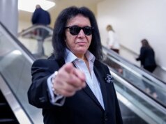 Gene Simmons diz aos americanos para ‘calarem a boca e pararem de se preocupar’ com a política de seus vizinhos