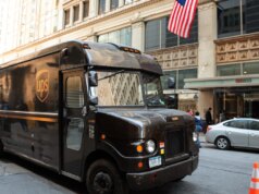 Nova York acusa UPS de roubar salários de milhares de trabalhadores sazonais