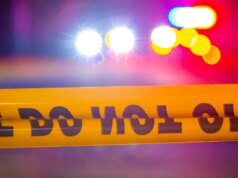 3 feridos em tiroteio no escritório do xerife rural de Idaho, dizem as autoridades; suspeito morto