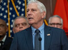 Trump apoia Bruce Blakeman na corrida para governador de Nova York após a saída de Stefanik