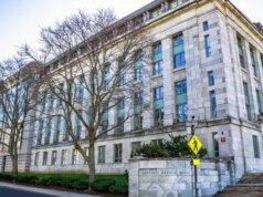 Ex-gerente do necrotério de Harvard condenado por vender partes de corpos