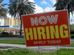 EUA criam 64 mil empregos em novembro, enquanto o desemprego atinge o maior nível em quatro anos