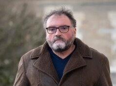 "Anestesista estrela" condenado por envenenar 30 pacientes, matando 12