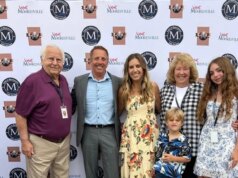 A esposa de Greg Biffle mandou uma mensagem "estamos com problemas" antes do acidente, diz a mãe dela