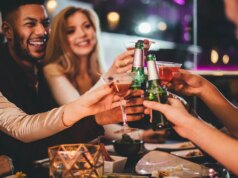 Médicos revelam por que o álcool causa ‘bigode’ e como evitá-lo no Ano Novo