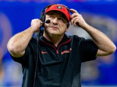 O técnico da Geórgia, Kirby Sensible, rechaça o hype do portal de transferências e enfatiza a prática em vez da publicidade