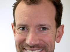 Ao vivo: Stokes continua lutando enquanto a Austrália busca uma grande vantagem no primeiro turno